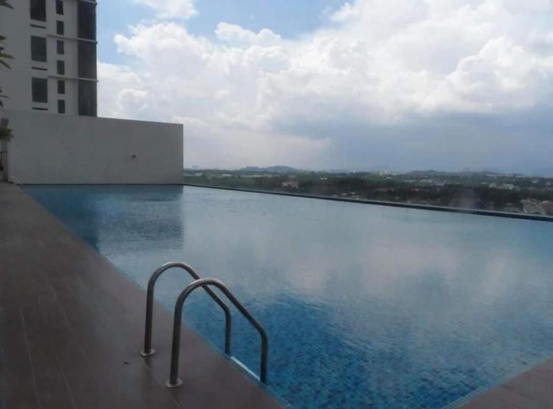 Appartamento Mhb 30 Sulte Evo Soho Bandar Baru Bangi Free Netflix And Wifi Esterno foto