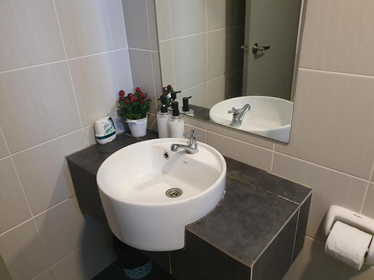 Appartamento Mhb 30 Sulte Evo Soho Bandar Baru Bangi Free Netflix And Wifi Esterno foto
